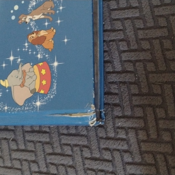 Classic Disney Storybook Collection - Picture 3 of 6